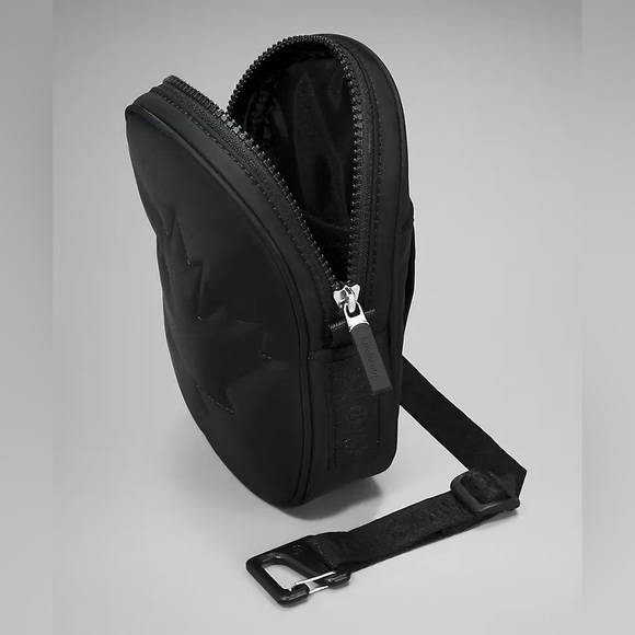Lululemon Team Canada Future Legacy Crossbody Bag - Picture 3 of 11